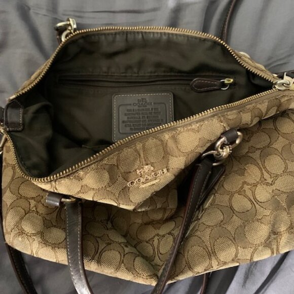 Coach Kelsey Handbag - Picture 4 of 4